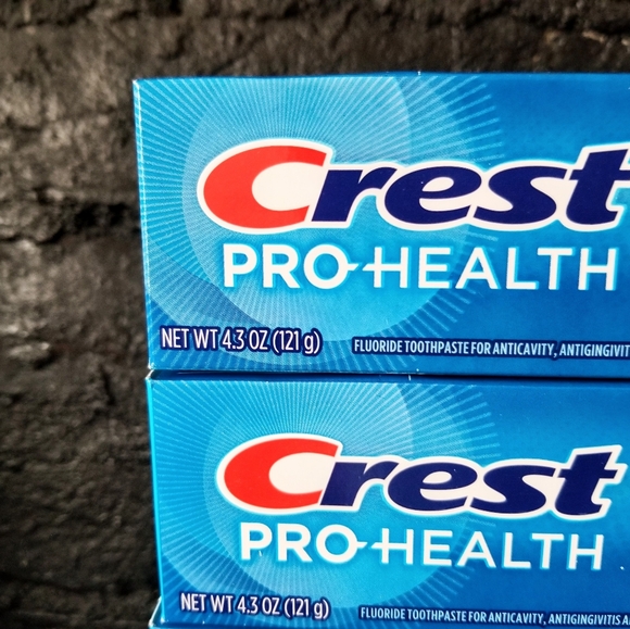 5 Crest Toothpaste Bundle - Picture 3 of 7